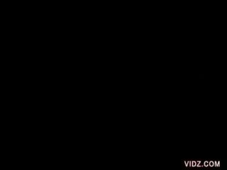 Blondie gurjak has saggy ýelin and gaping slit