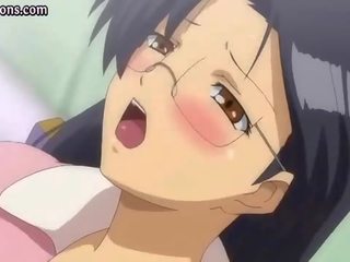 動漫 同 眼鏡 擦 她的 奶