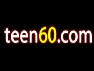 사치 운지법 고양이 에 작은 침대의 뼈대
