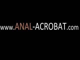 Два неймовірно величезний чорна статевий член в її анал