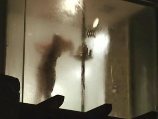 리사 문지름 그녀의 고양이 에 그만큼 욕실 과 도착 음탕 한 표시