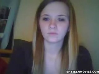 Masigla webcam puta masturbates kanya puke sa kamera