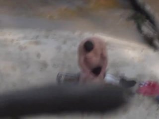 偷窺 磁帶 這 父母 上 該 海灘