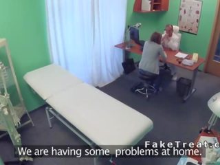 Евро аматьори гадно и чука тя expert