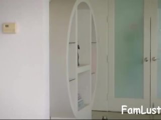 First-rate мама спокушає крок дівчина для ебать - famlust.com
