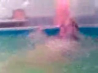 Swiming 벌거 벗은 에 그만큼 학교 풀