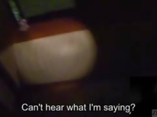 Японська пара embracing в haunted любов готель subtitles