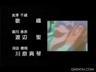 無盡 嬌小 紅發 的陰戶 釘 深 在 該 locker 室