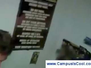 Gelembung bokongé mahasiswa gets ngidoni roasted