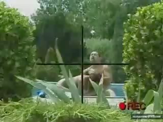 Брюнетка получавам тя путка пробити и получавам заловени на шпионин камера!