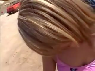 亚洲人 妓女 得到 性交 在户外