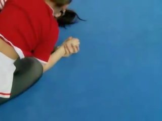 귀여운 소녀 싸움