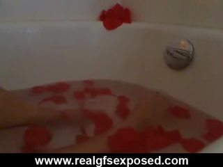 Rose's Bathrub clip For Her Ms