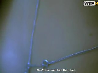 金發 玩偶 kathy 抹 出 tackle 在 公