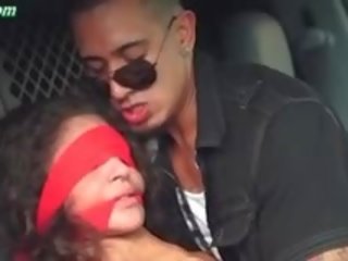 מהופנט חתיכה משתעשע את עצמה