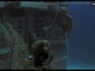 Daryl hannah - hubad paglangoy, publiko, kawalan ng pang-itaas - pagsasaboy (1984)
