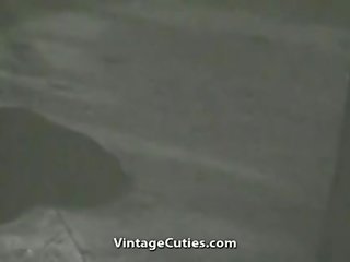 巨乳 適婚 寵兒 follows 該 脫衣 directions