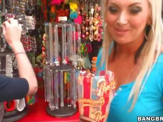 Hottest kiss in the world x rated clip me