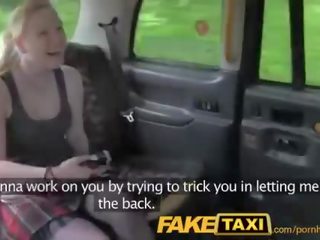 Faketaxi media damsel ljubi na infamous taksi penis