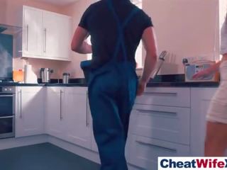 Lielisks sieva (taylor sands) uz grūti stils pieaugušais saspraude krāpšana stāsts clip-27