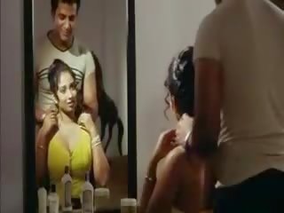Indiýaly owadan aktrisa suwa düşmek in ýuwaş sikmek mallu mov