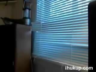 Chatxxx On Ihukup.com_(new).avi