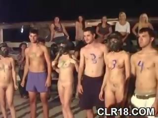 Sexually aroused kolledž coeds clip
