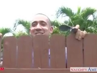 Hottie ina alyssa lynn pakikipagtalik a malaki katawan ng poste sa poolside