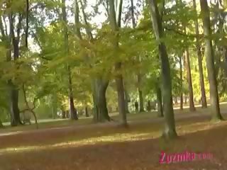 Awesome! zartyldap maýyrmak in the park with people jiklamak