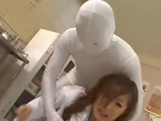 绑 向上 女神 是 钉
