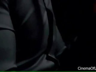 원기 왕성한 tide 올라 금발의 꿀 점점 그녀의 젖은 고양이 엿 부터 뒤에