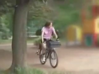 日本語 lassie masturbated 而 騎術 一 specially modified 成人 電影 bike!