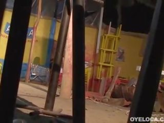 Mighty simpatik truly gëzon hammering e lagur e pisët kuçkë