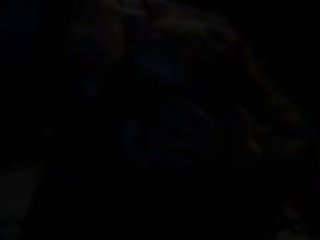 З зав’язаними очима enchantress отримує вибух по ремінець на