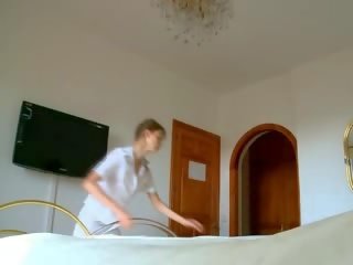 Наш първи удар работа и jizz гълтане