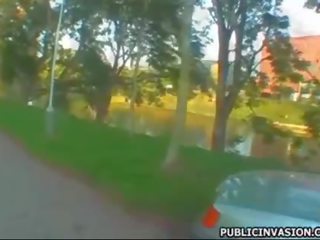 Captivating підліток подруга keeps стогін