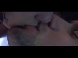 Owadan brunet in romantika x rated movie scene