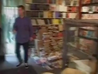 Britanike : - pazar me ben dover -: ukmike video -