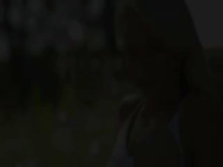 金发 femme fatale 从 sweden 接触 阴蒂
