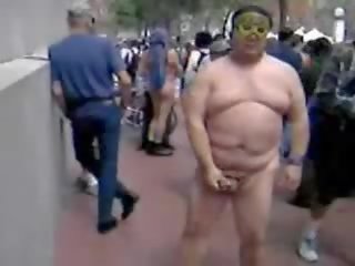 Fat Asian stripling Jerking On The Street mov