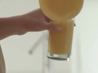 驚人 屁股 性別 在 該 早晨