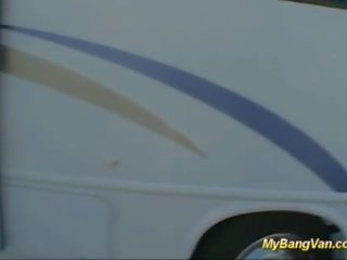 Tema esimene bangbus anaal gangbang