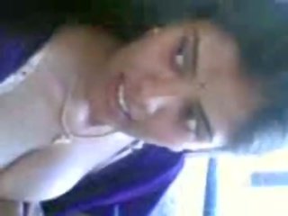 Desi kolese lover showing boobs in bis