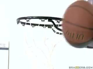 Basket mai dâm