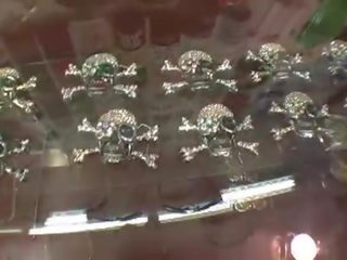 Аматьори красавици блондинки курабийка мигане цици и правене духане