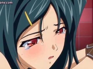 Svázaný nahoru anime bruneta dostane šroubované