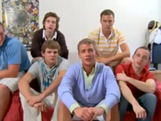 Ті concupiscent коледж еротичний сексуальна дівчинки смоктати a означати вал