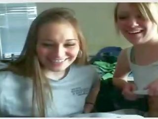 Girls Showing Their Tits On A Nude Cam clip