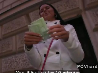 Брюнетка недосвідчена відстій величезний вал пов