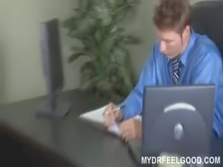 Ozko rit dobi prva čas analno